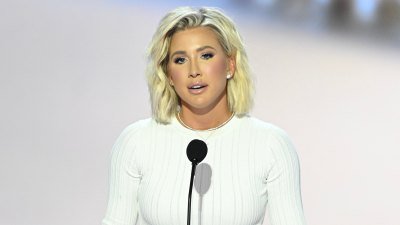 GettyImages-2161719287-savannah-chrisley-pregnancy