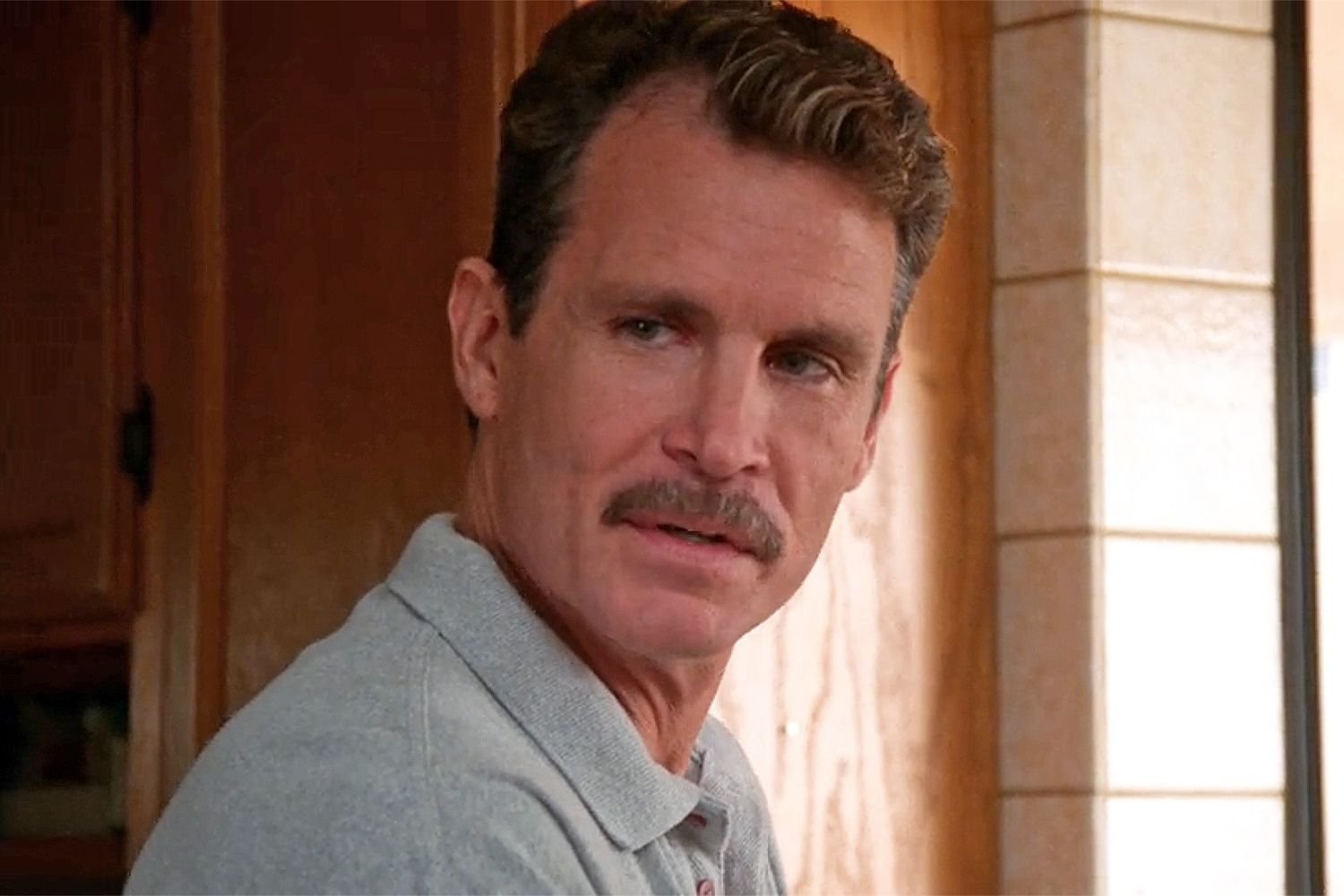 Michael Kearns as Hal in Beverly Hills 90210